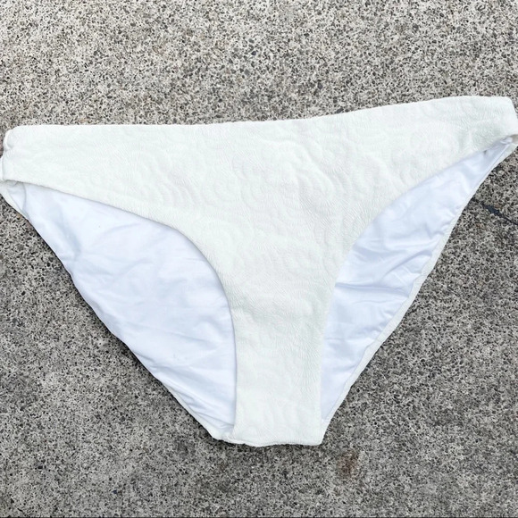NWOT Onia lily floral textured bikini bottoms Sz L - Picture 1 of 5